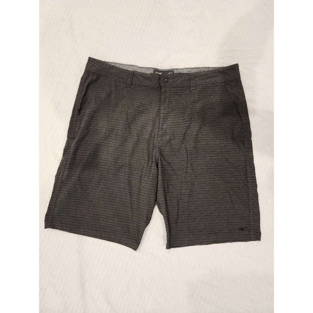Mens 38 O'Neill casual shorts: Gray & Black striped print, long lasting